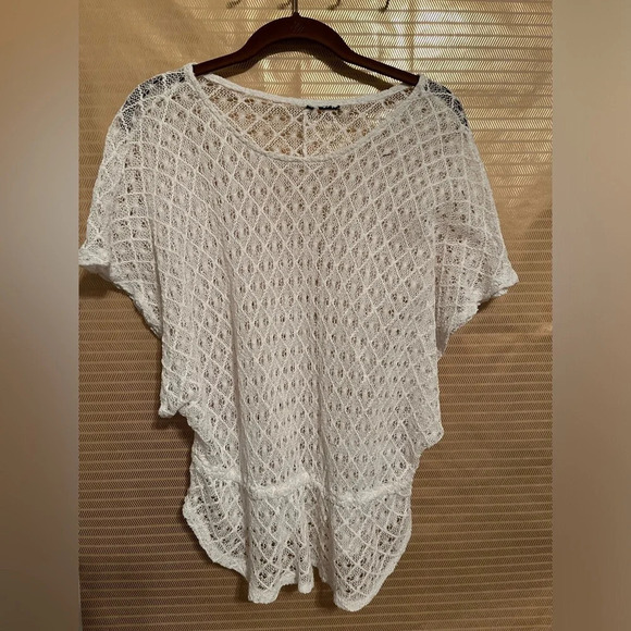 WHITE~ CROCHET TOPPER~OS - Picture 1 of 7